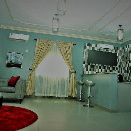 Отель Nigus House Lekki Лагос Экстерьер фото